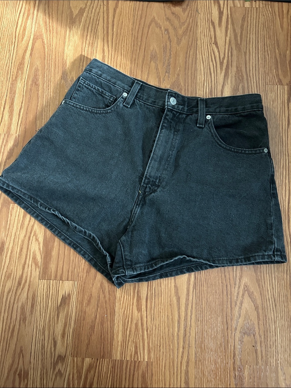 Levi's High Waisted Mom Shorts Women's size 31